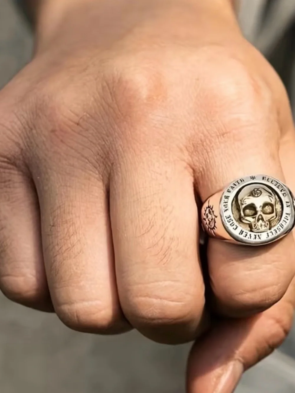 Vintage Design Two-Tone Skull Design Ring Size 9